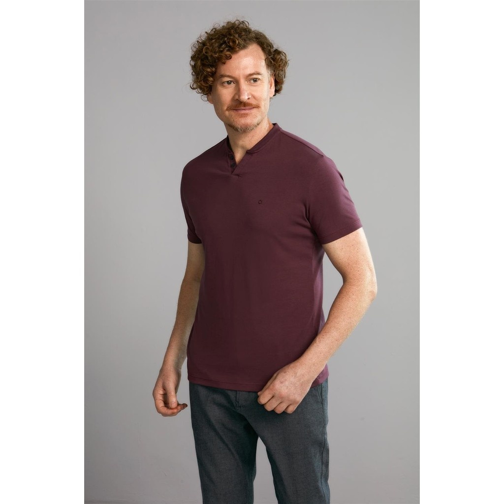 Polo Masculina Slim Fit: Elegância em Malha Premium