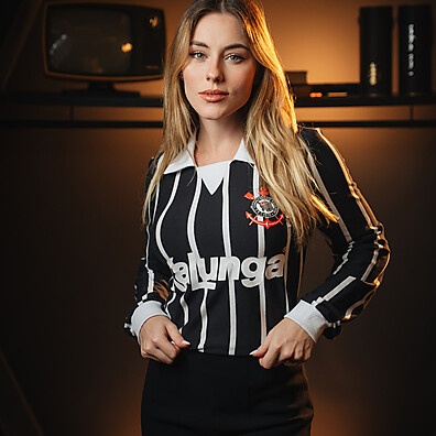 Polo Retrô Corinthians 1990 Feminina: Reviva a História!