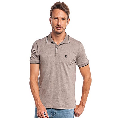 Polo Wear: Elegância e Conforto em Bege Claro