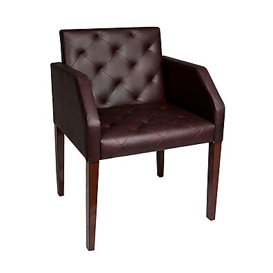 Poltrona Capitonê Marrom: Conforto e Elegância