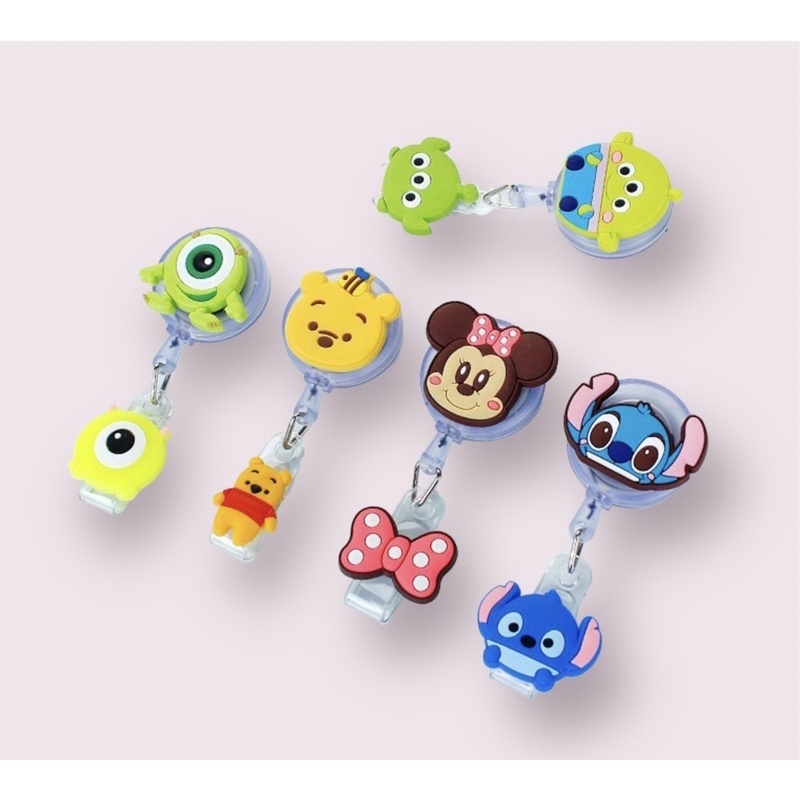 Porta Crachá Retrátil Disney Animado: Prático e Estiloso