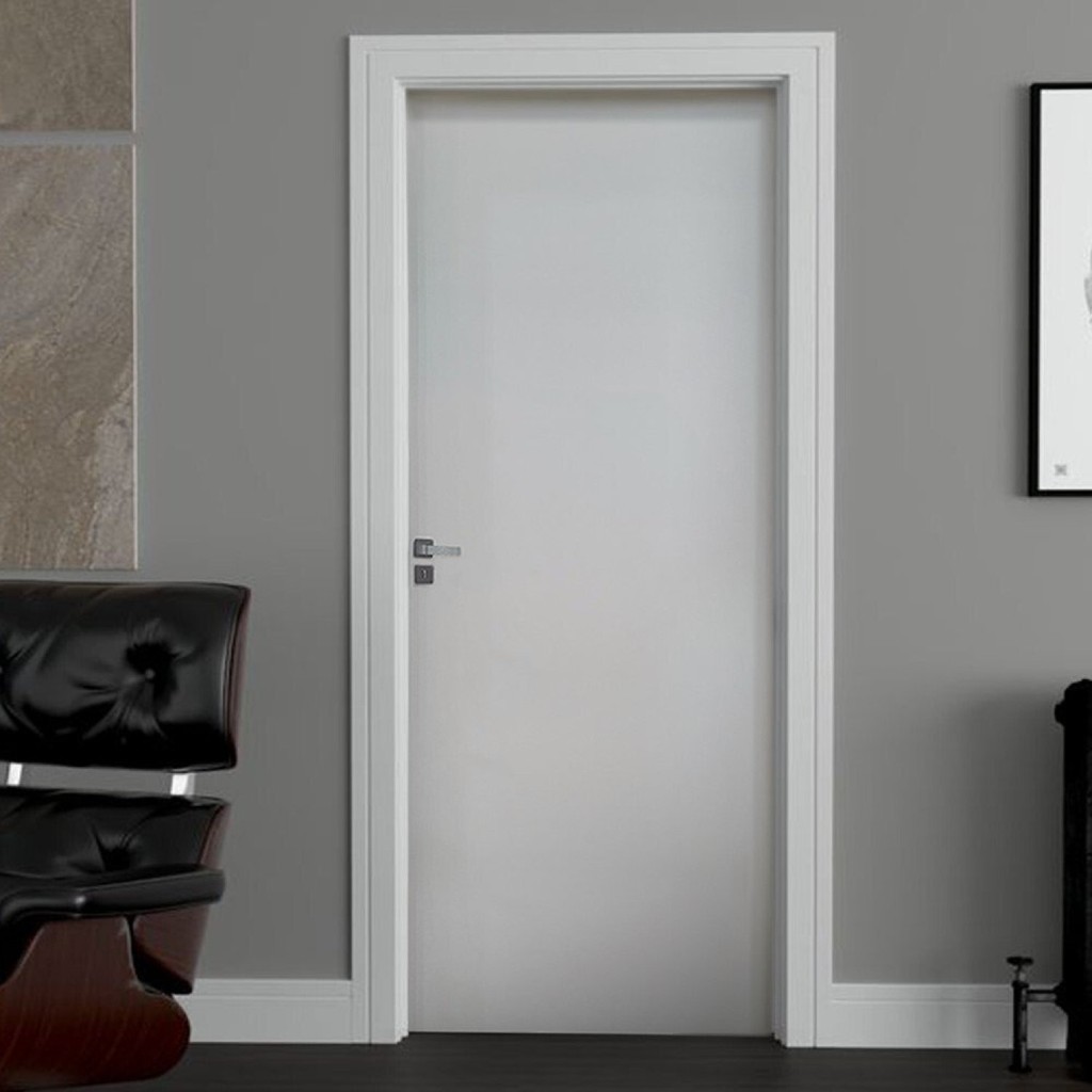 Porta de Madeira Lisa 210x72cm: Beleza e Praticidade