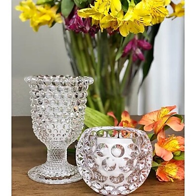 Porta Vela de Cristal: Elegância e Luz