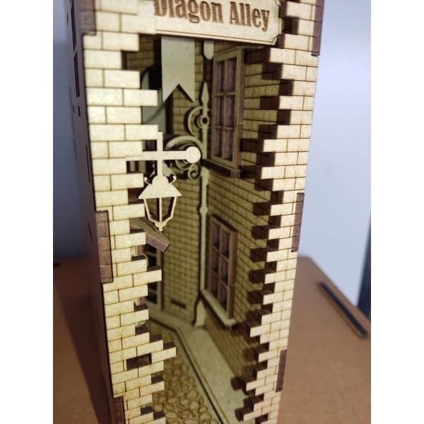 Aparador de Livros Harry Potter Beco Diagonal Iluminado - MDF Bege para Decoração Geek