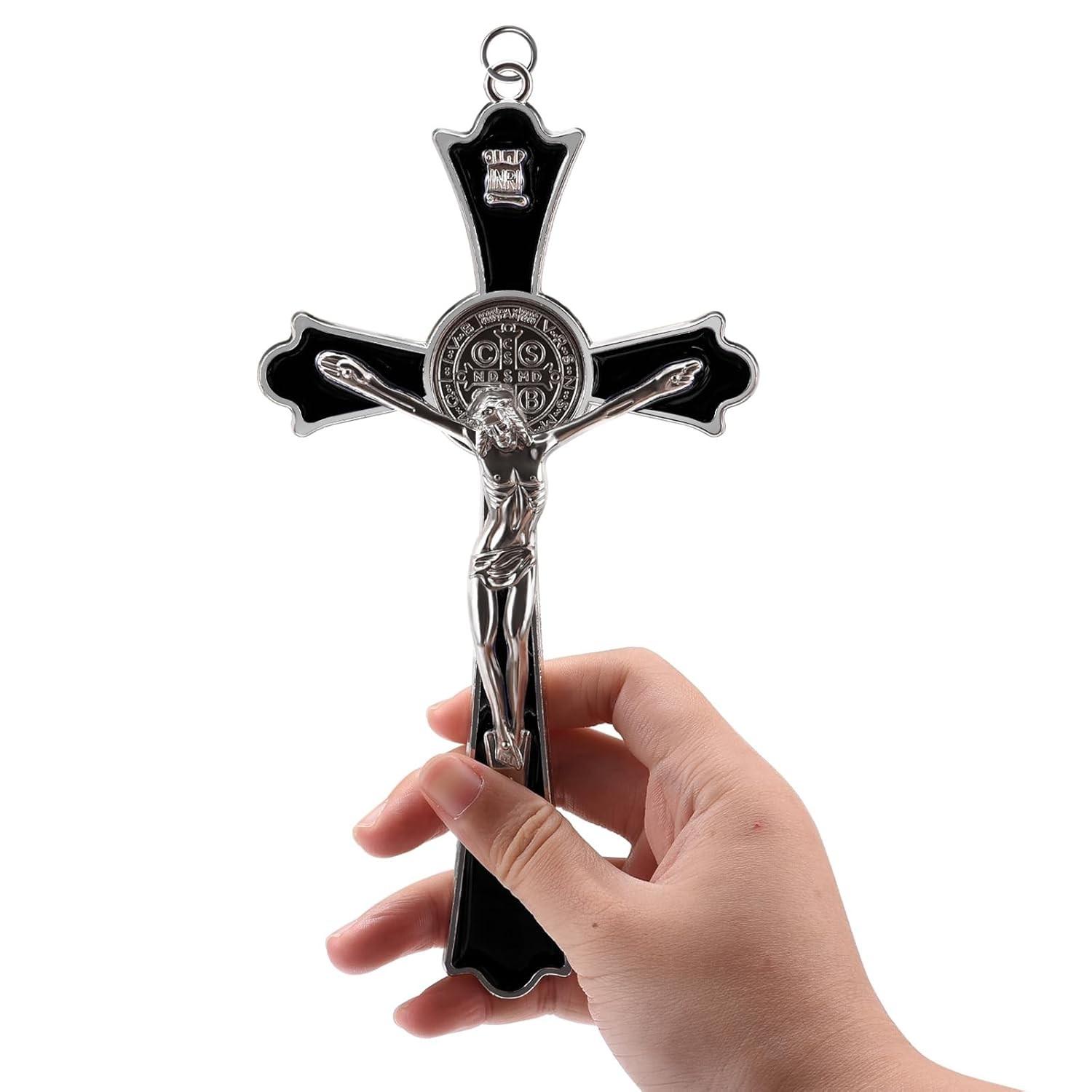 Cruz de Parede de São Bento com Crucifixo - 20cm - Decoração Espiritual Esmaltada em Preto