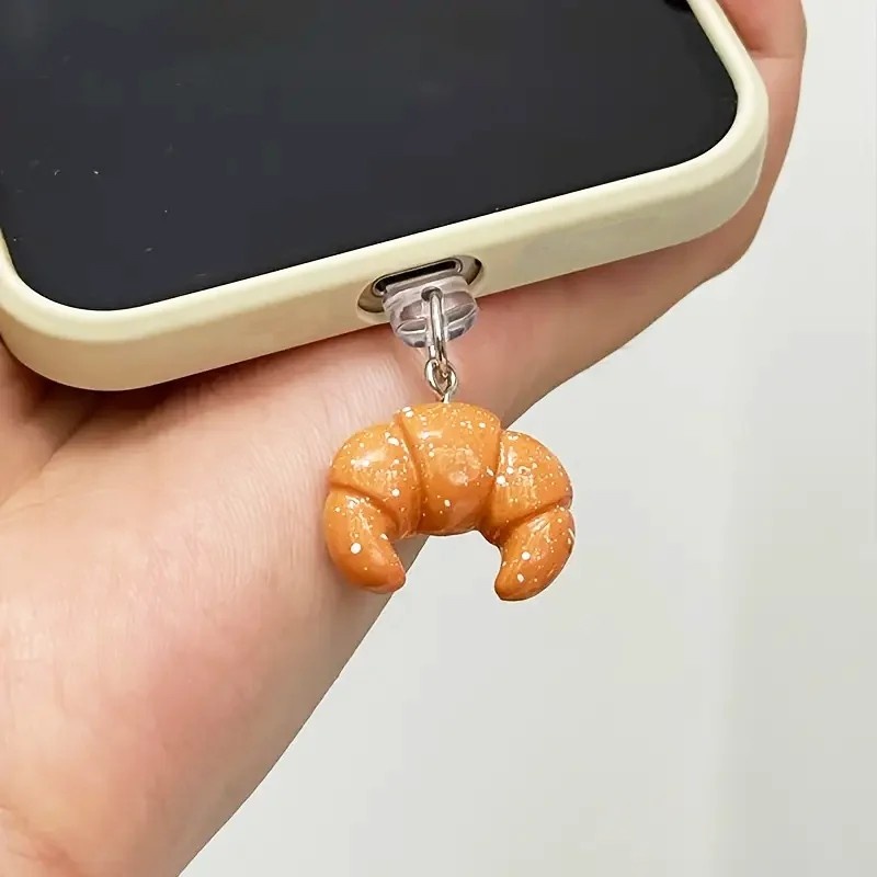 Protetor de Porta USB-C/Lightning Croissant: Charme e Proteção!