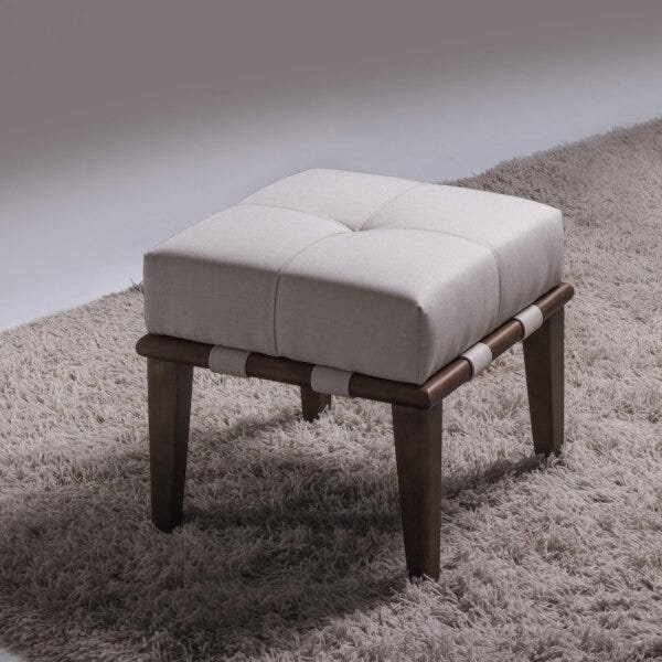 Puff Livia 45cm: Elegância e Conforto!