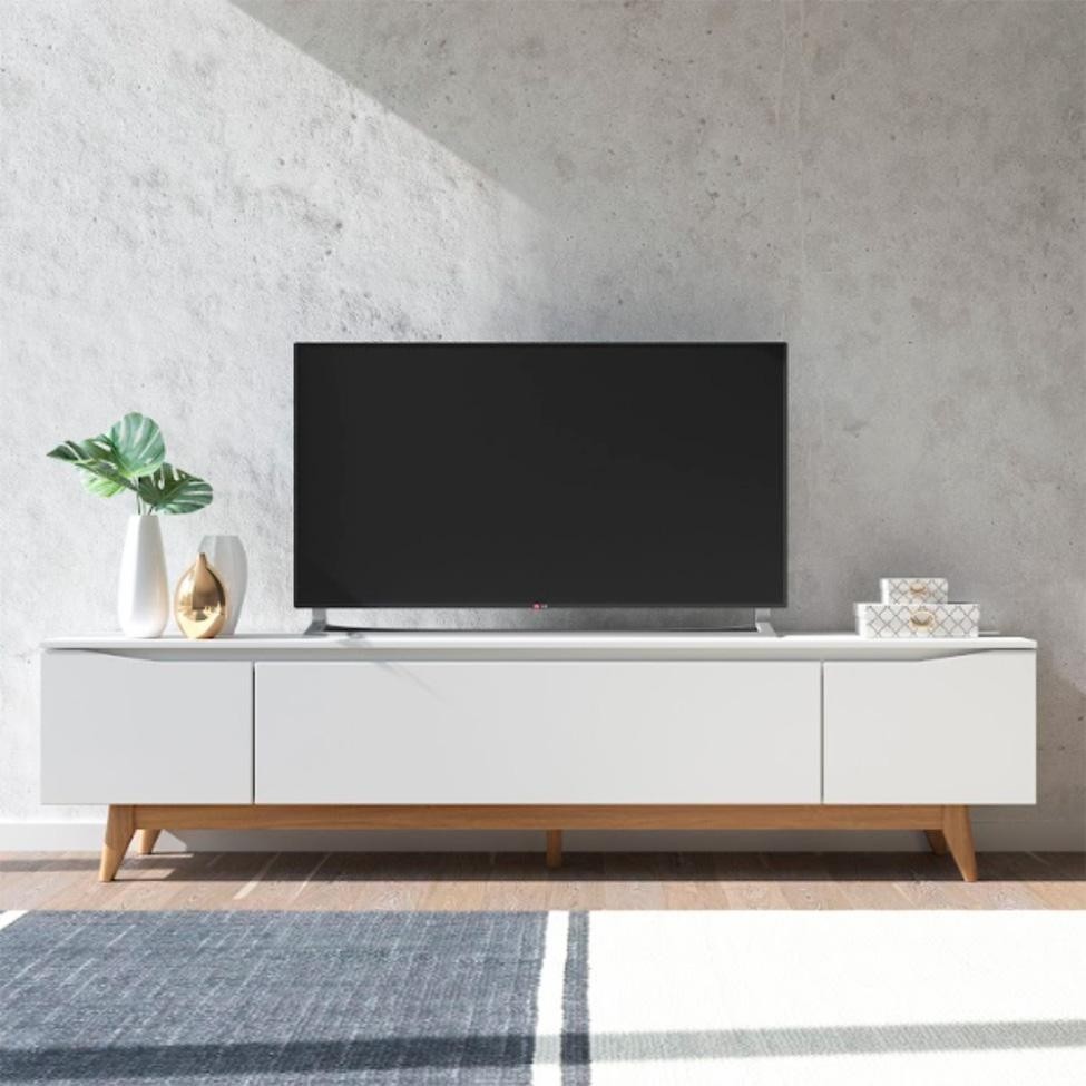 Rack TV 75” Flynt: Elegância e Espaço!