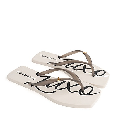 Rasteira POP Off White: Conforto e Estilo!
