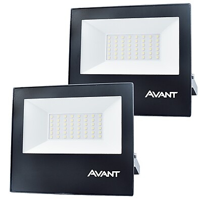 Refletor LED Slim 50W: Ilumine com Economia!