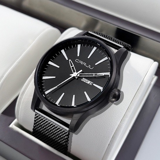 Relógio Masculino CRRJU 2108: Elegância e Resistência
