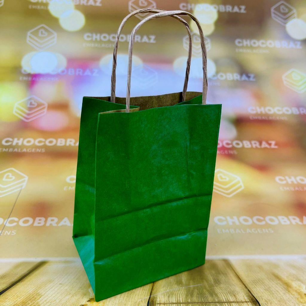 Sacola Kraft Verde: Ideal para Lembrancinhas!