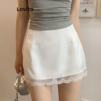 Saia de Renda Lovito: Elegância e Estilo!
