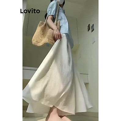 Saia Evasê Lovito: Casual e Versátil!
