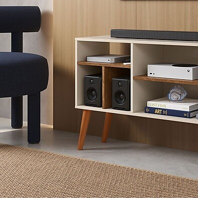 Rack Retrô Off White: Elegância para sua Sala