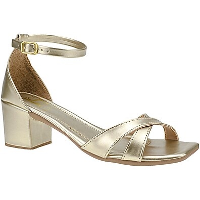 Sandália Bico Quadrado: Conforto e Estilo!