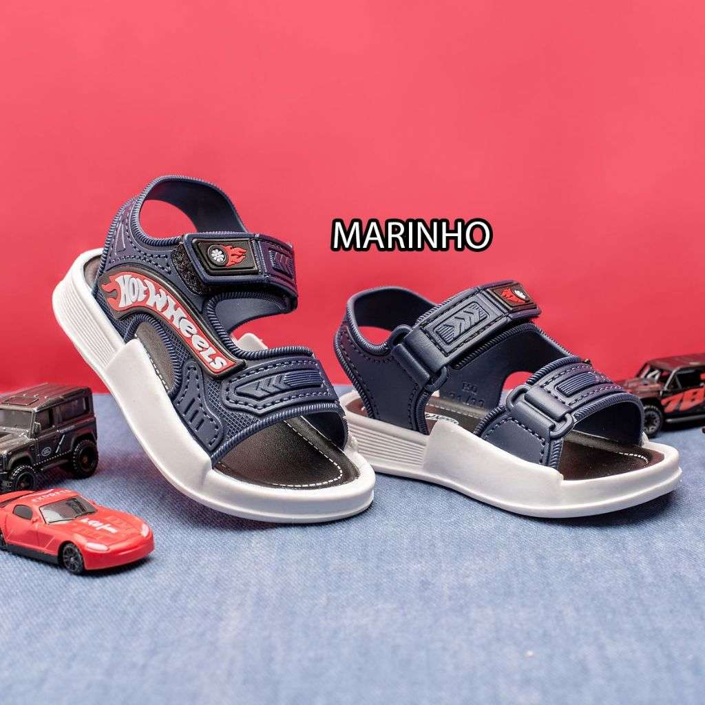 Sandália Infantil Leve: Conforto e Estilo em Promoção!