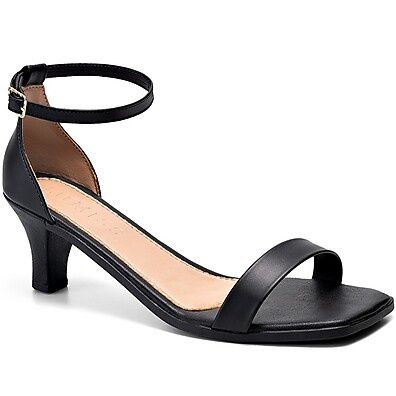 Sandália Lumiss Bico Quadrado: Conforto e Estilo
