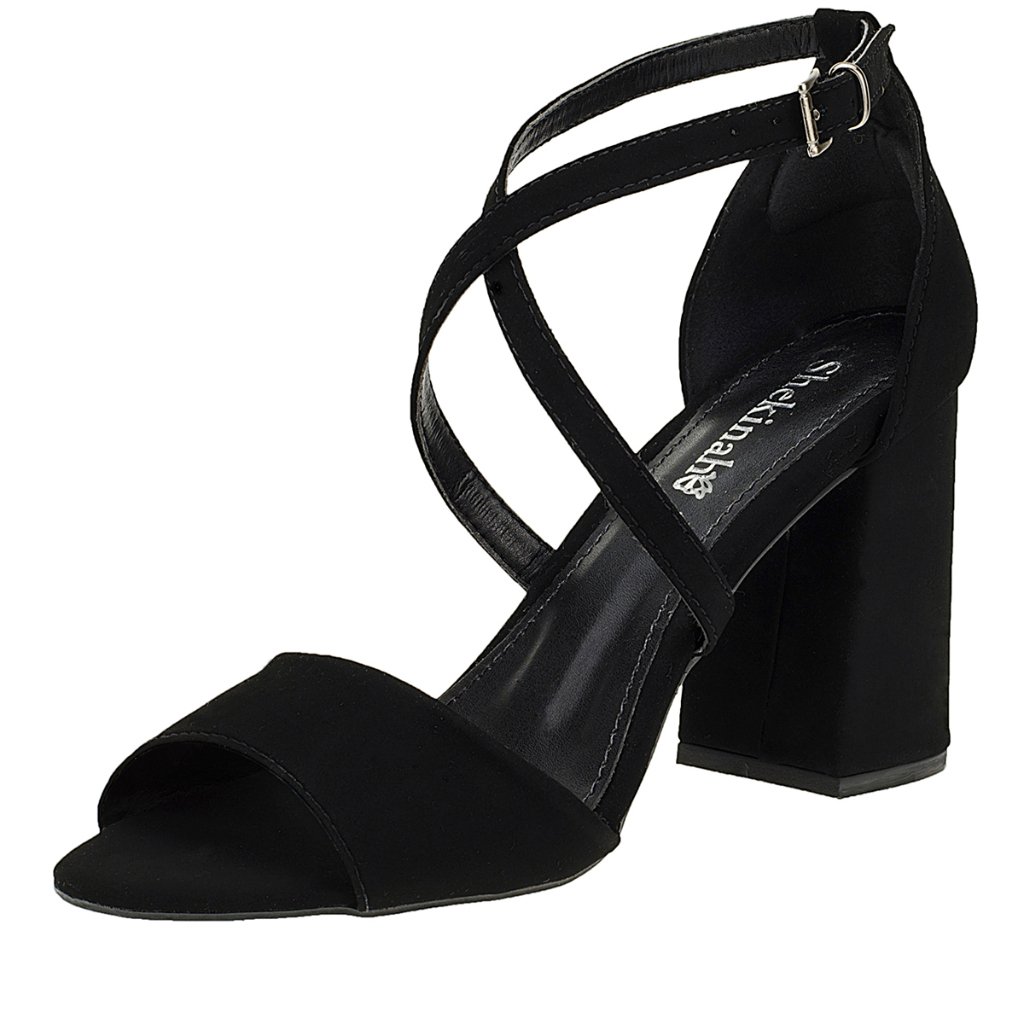 Sandália Salto Bloco: Elegância e Conforto!