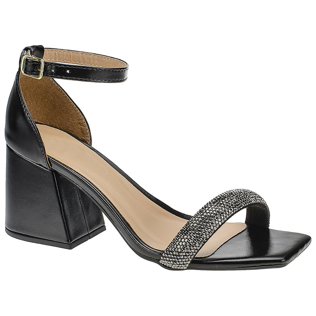 Sandália Strass: Conforto e Brilho!