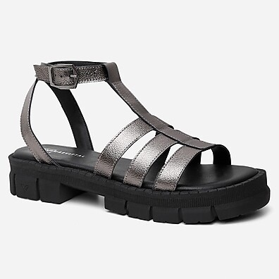 Sandália Vittal Couro: Conforto e Estilo!