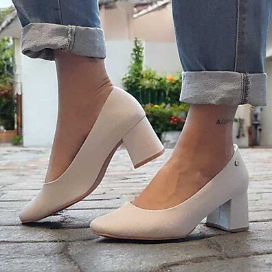 Scarpin Branco Ramarim: Elegância e Conforto