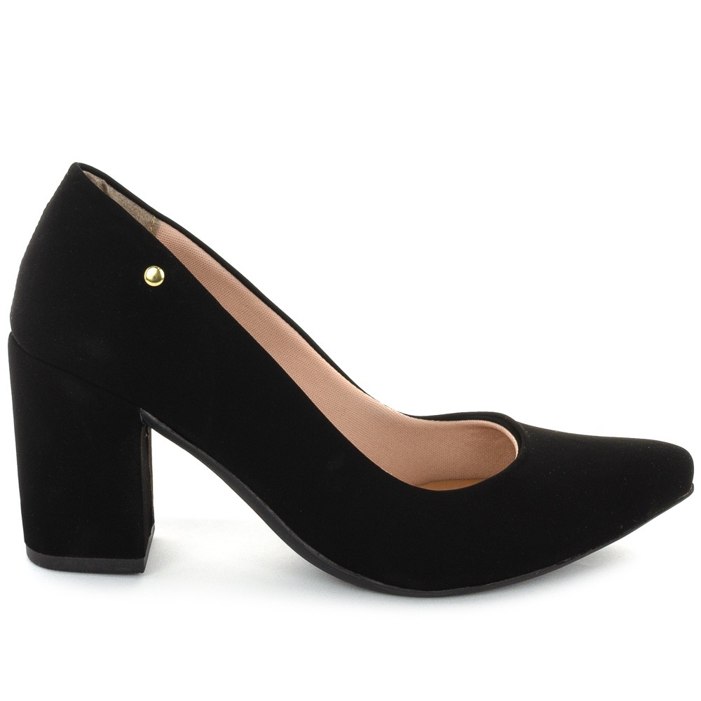 Scarpin Geométrico: Elegância e Conforto Modesto