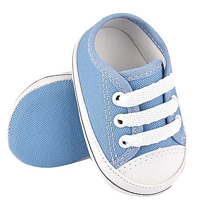 seguro-e-confortavel-recem-nascido-bebe-tenis-sapatinho