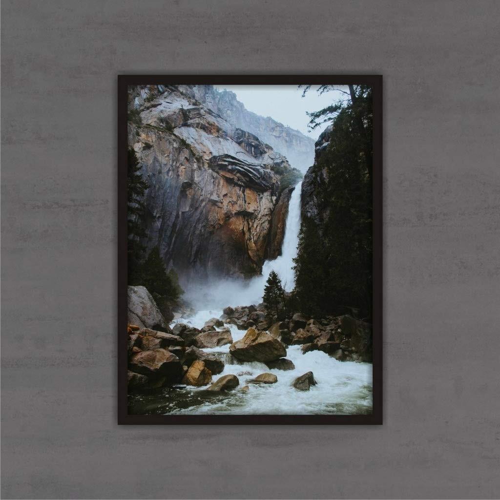 Quadro Decorativo de Paisagem com Moldura Preta - Transforme Seu Ambiente com Estilo e Arte