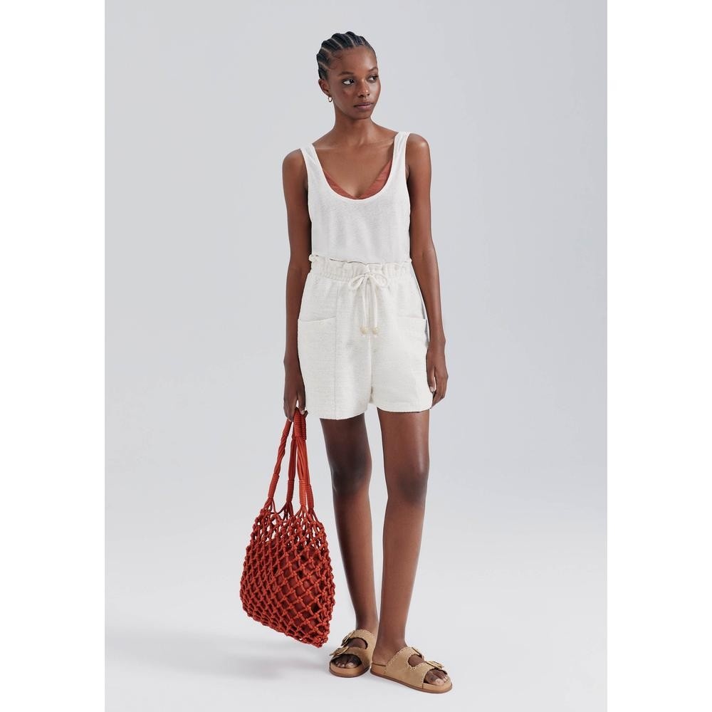 Shorts de Linho Hering: Conforto e Estilo!