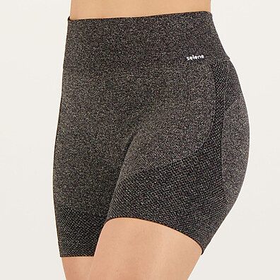 Shorts Selene Preto Mescla: Conforto e Estilo!
