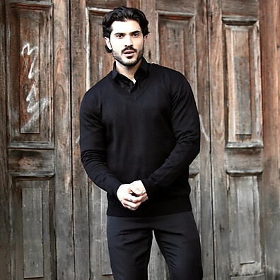 Suéter Masculino Gola V: Conforto e Estilo
