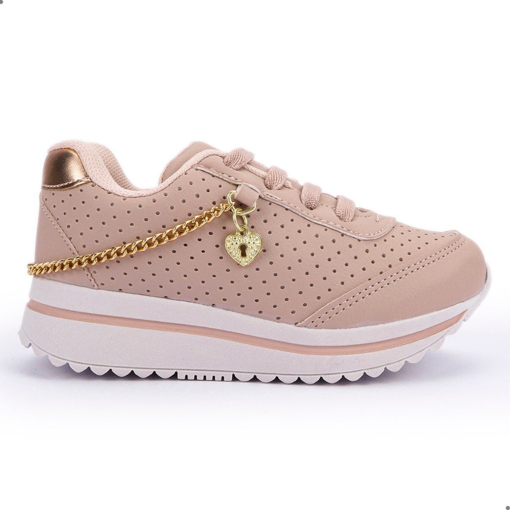 Tênis Infantil Menina Club Happy: Conforto e Estilo!