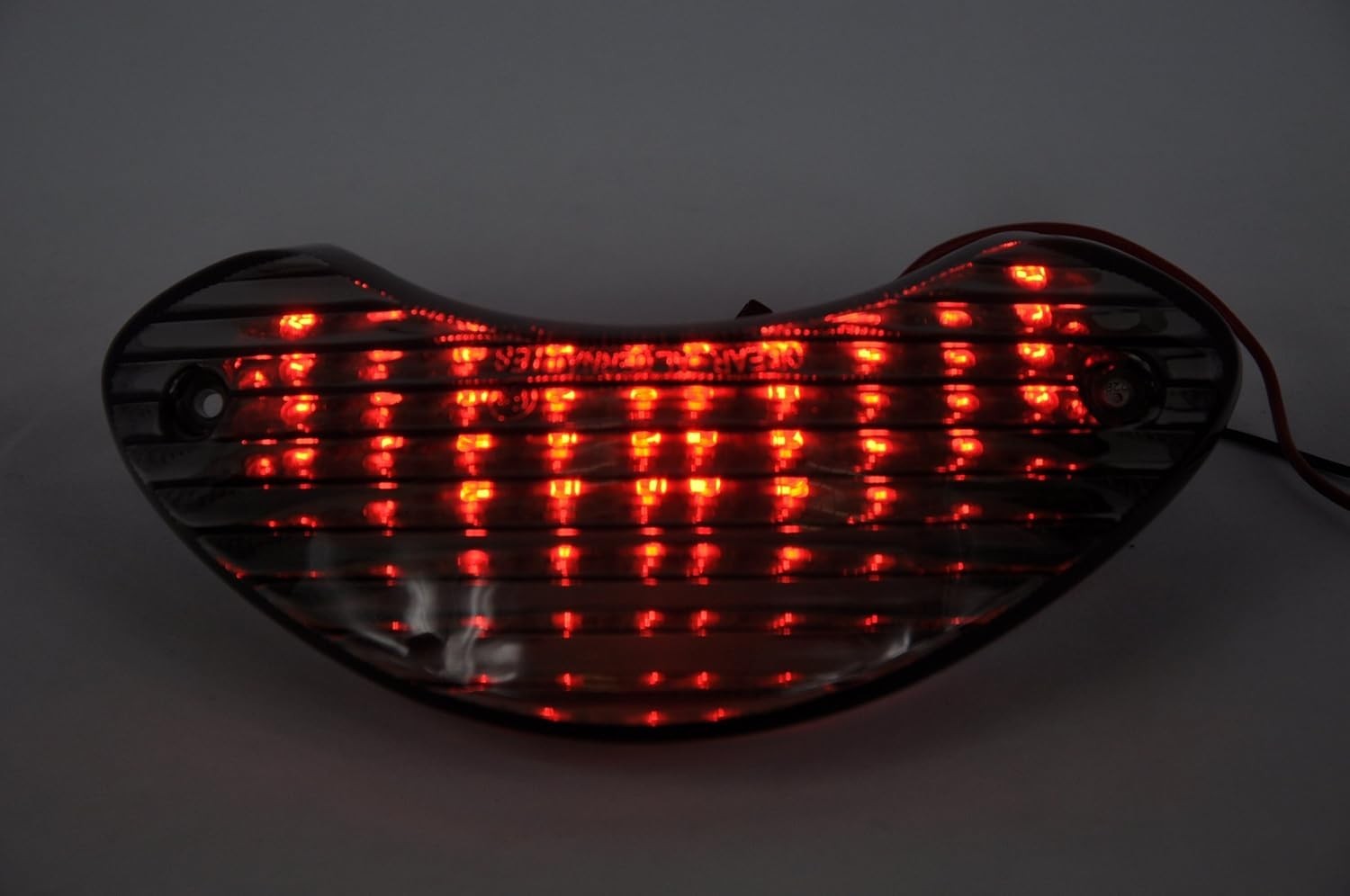 Luz Traseira LED com Seta Integrada para Suzuki TL1000R/S & SV650 (97-04) - Upgrade Completo