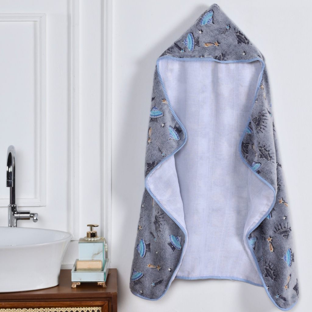 Toalha Bebê Fleece: Maciez e Conforto Pós-Banho