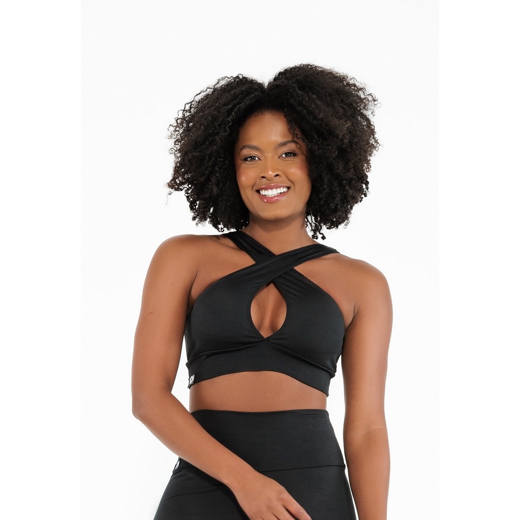 Top Fitness Preto: Conforto e Versatilidade para Seu Treino
