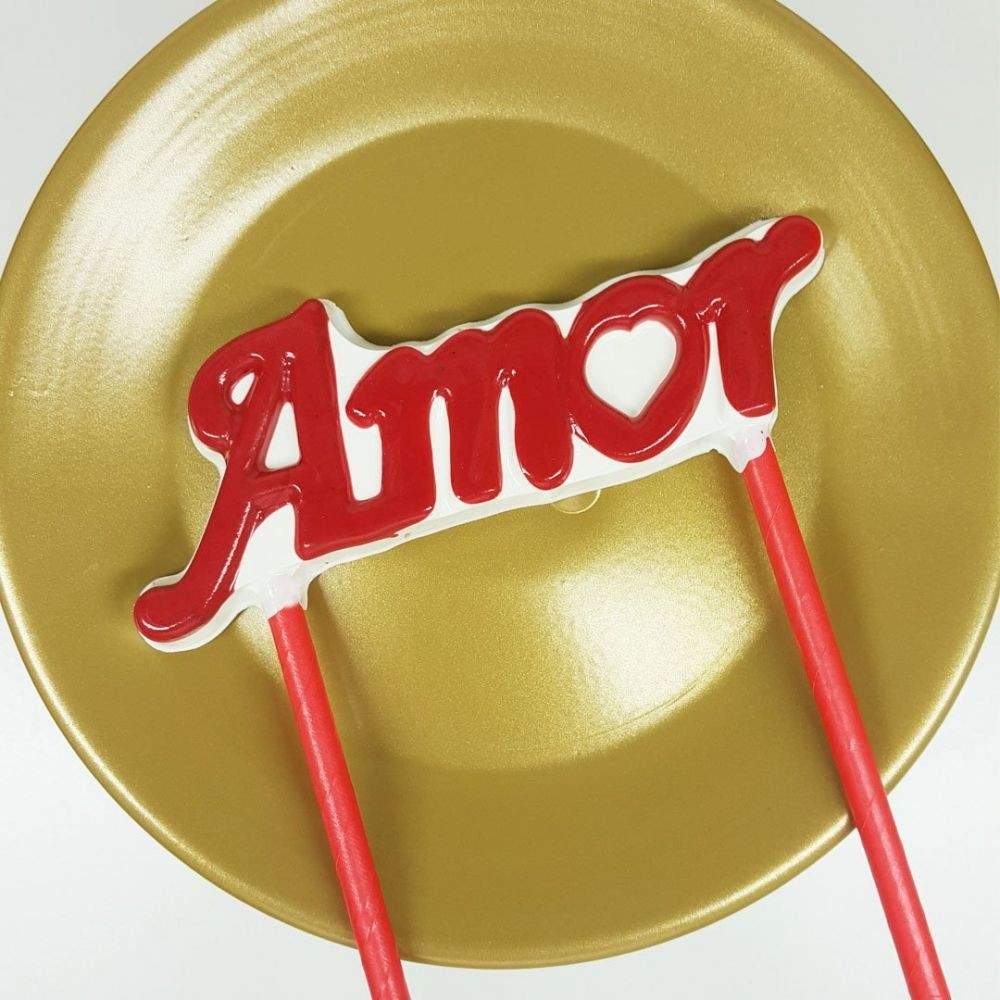 Topo de Bolo Amor BWB: Crie Doces Incríveis!