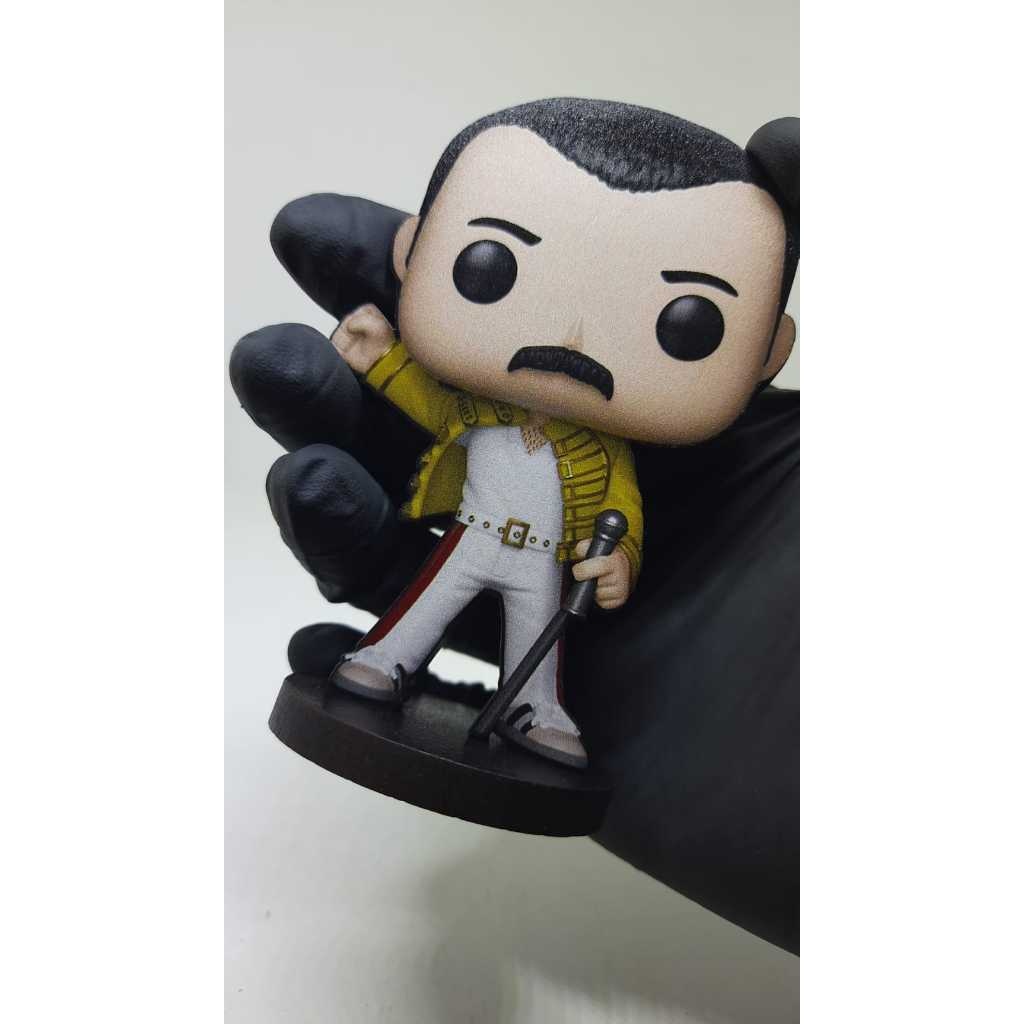 Totem Freddie Mercury: Decore com o Ícone do Rock