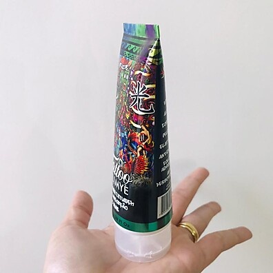 Creme Hidratante LIMYE para Tatuagens: Brilho e Proteção Vegana