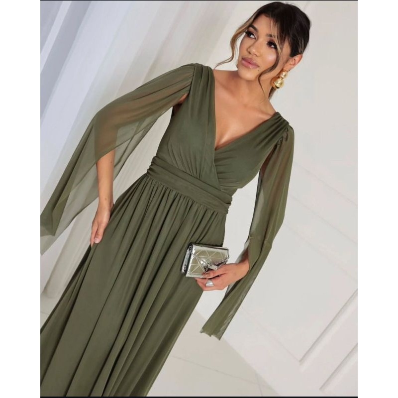 vestido-de-tule-liso-para-convidadas-de-casamento-elegancia-e-praticidade
