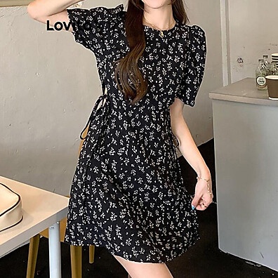 Vestido Floral Lovito: Charme e Elegância!