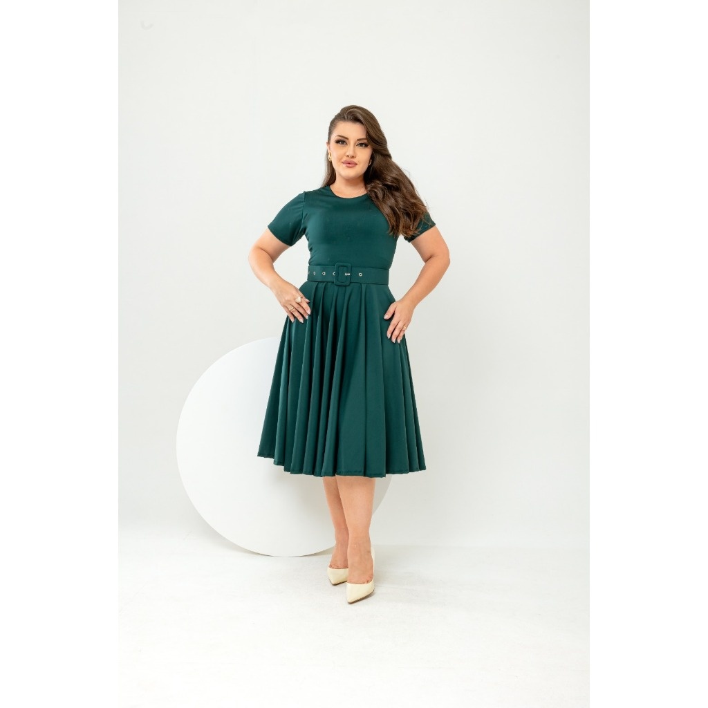 Vestido Midi Godê Verde Militar com Cinto: Estilo e Versatilidade em Um Só Look