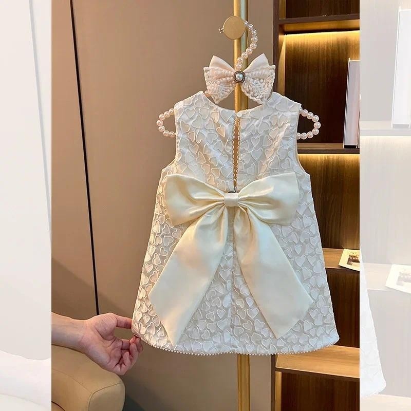 Vestido Princesa Tweed: Charme Vintage para Pequenas!