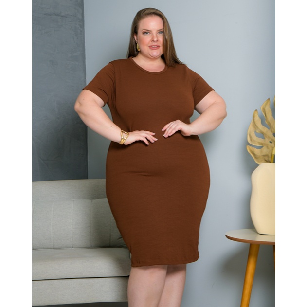 Vestido Tubinho Plus Size: Estilo e Conforto